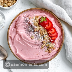 Strawberry Smoothie Bowl